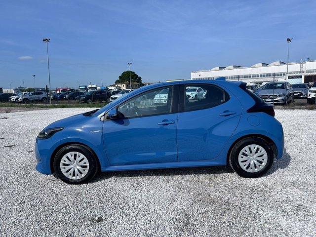 TOYOTA Yaris 1.5h active