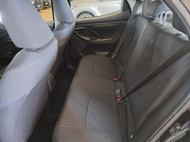 TOYOTA Yaris 1.5h active