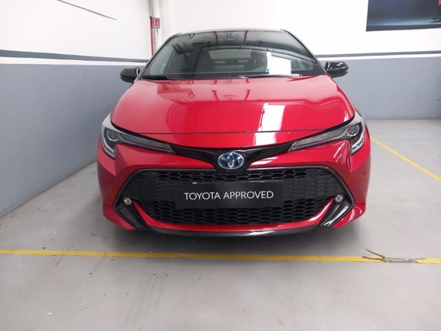 TOYOTA Corolla 1.8h style cvt