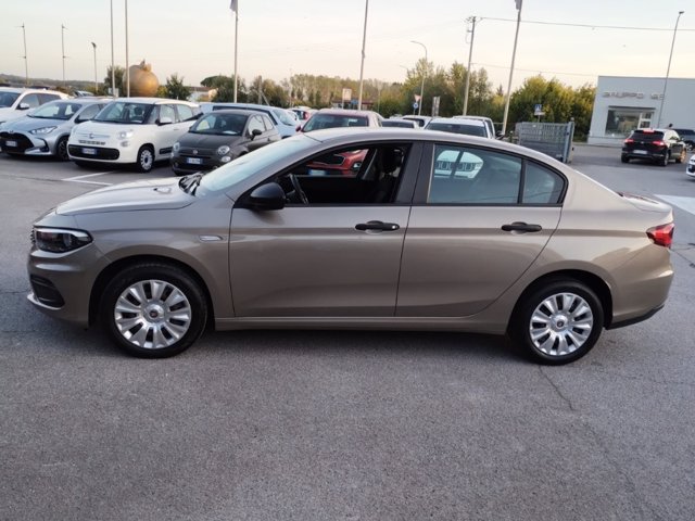 FIAT Tipo 4p 1.4 easy 95cv my19