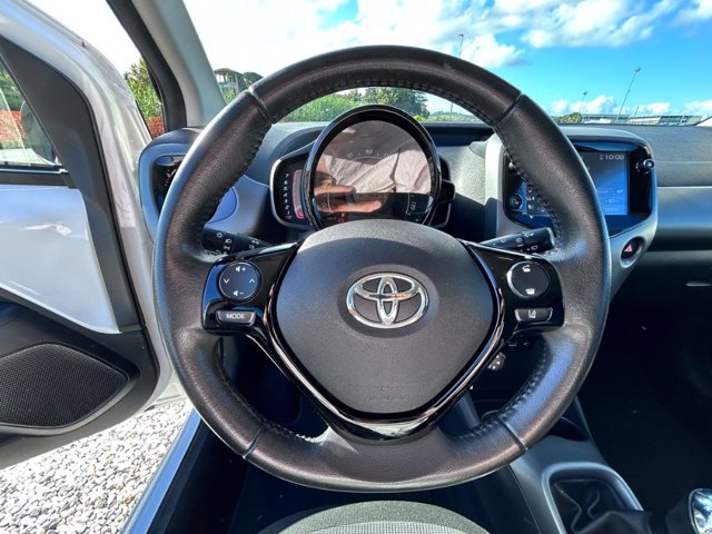 TOYOTA Aygo 5p 1.0 x-play 72cv