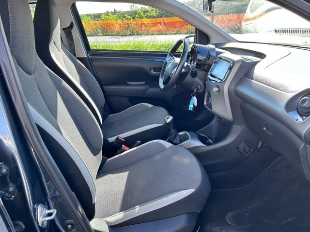 TOYOTA Aygo 5p 1.0 x-play 72cv