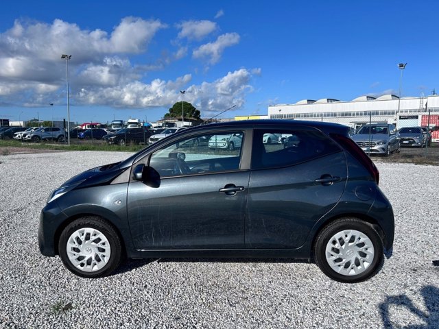 TOYOTA Aygo 5p 1.0 x-play 72cv