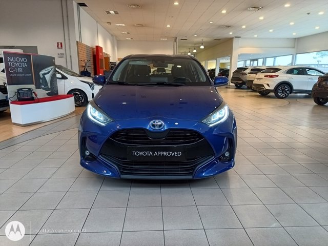 TOYOTA Yaris 1.5h trend