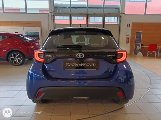 TOYOTA Yaris 1.5h trend