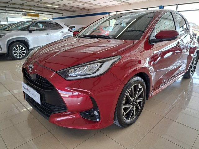 TOYOTA Yaris 1.0 trend