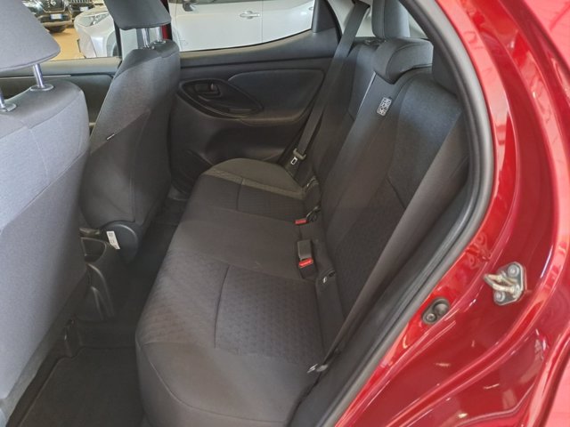 TOYOTA Yaris 1.0 trend