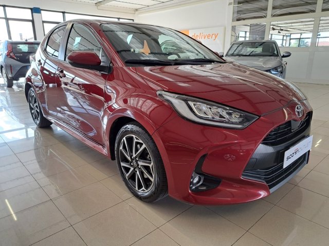 TOYOTA Yaris 1.0 trend