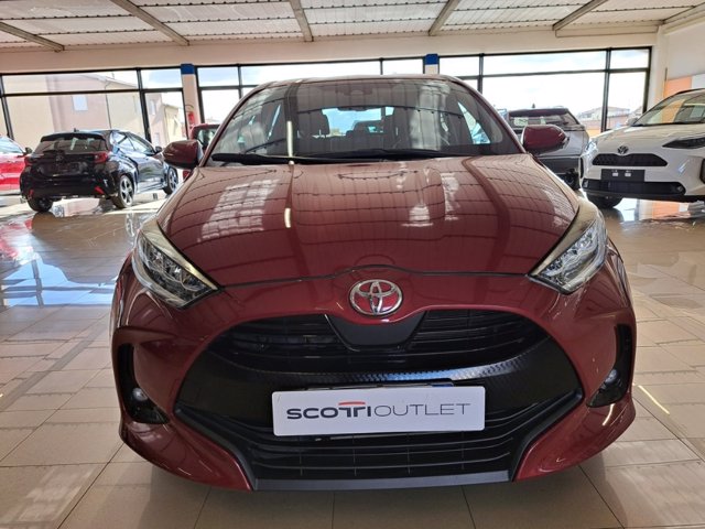 TOYOTA Yaris 1.0 trend