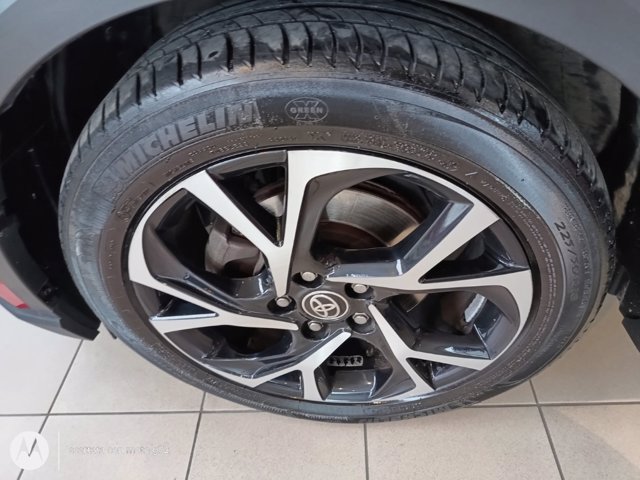 TOYOTA C-hr 1.8h trend e-cvt