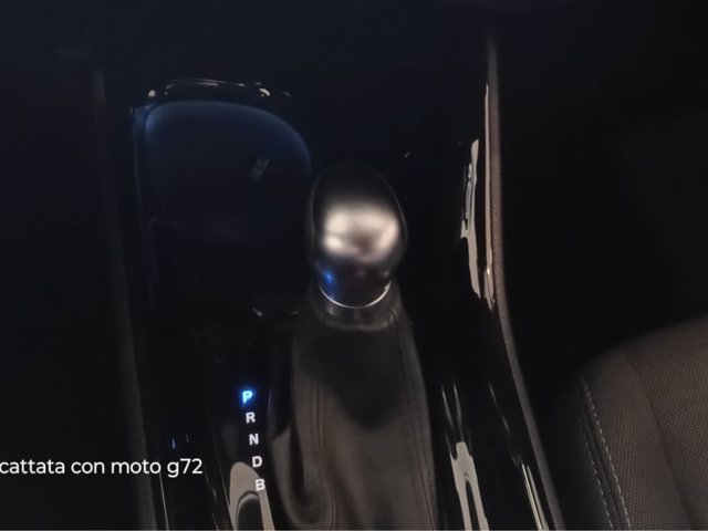 TOYOTA C-hr 1.8h trend e-cvt