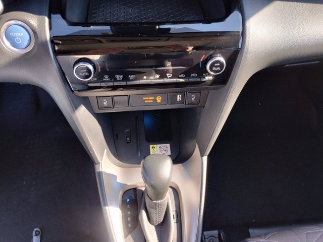 TOYOTA Yaris cross 1.5h lounge fwd 116cv e-cvt