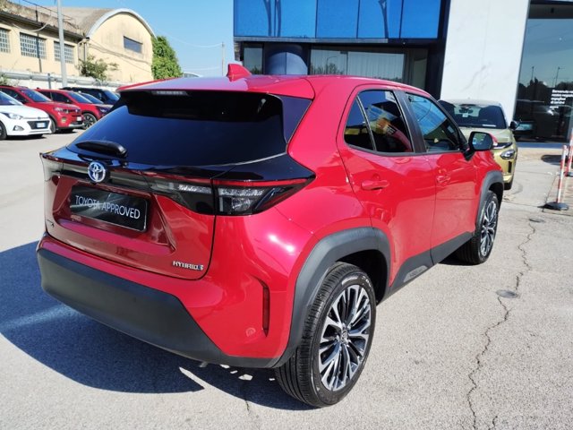 TOYOTA Yaris cross 1.5h lounge fwd 116cv e-cvt