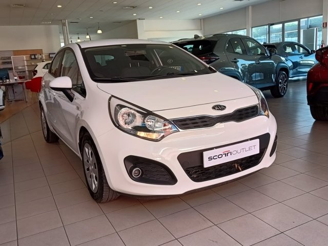 KIA Benzina Rio 2011 3p 1.2 EX