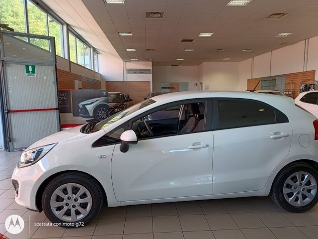KIA Benzina Rio 2011 3p 1.2 EX