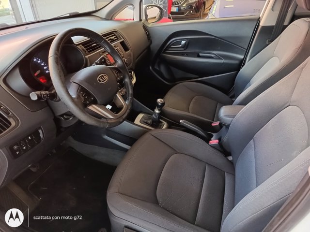 KIA Benzina Rio 2011 3p 1.2 EX