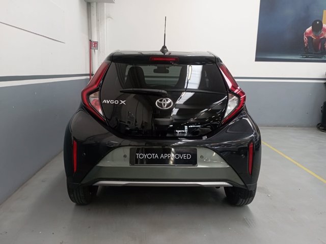 TOYOTA Aygo x 1.0 lounge 72cv