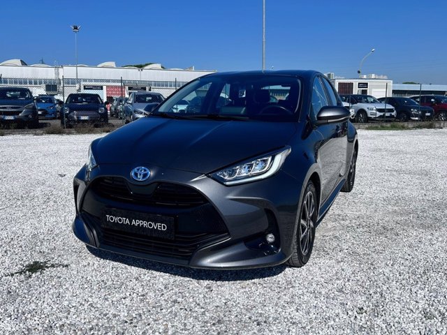 TOYOTA Yaris 1.5h trend