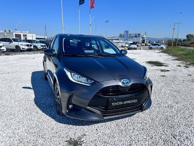 TOYOTA Yaris 1.5h trend