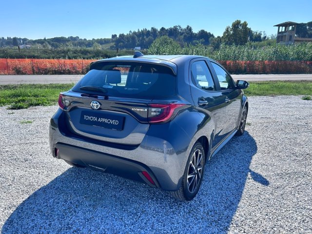 TOYOTA Yaris 1.5h trend
