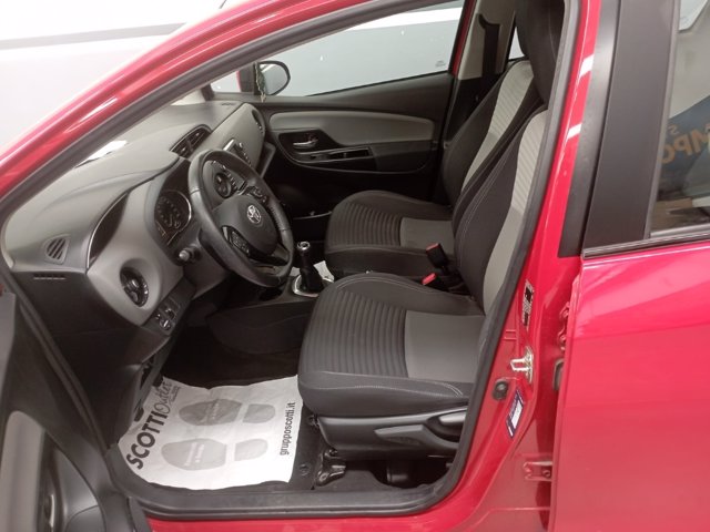 TOYOTA Yaris 5p 1.0 active my18