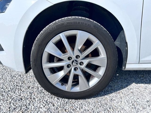 SKODA Kamiq 1.0 g-tec ambition 90cv