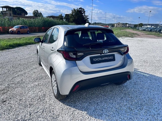 TOYOTA Yaris 1.5 Hybrid 5 porte Active