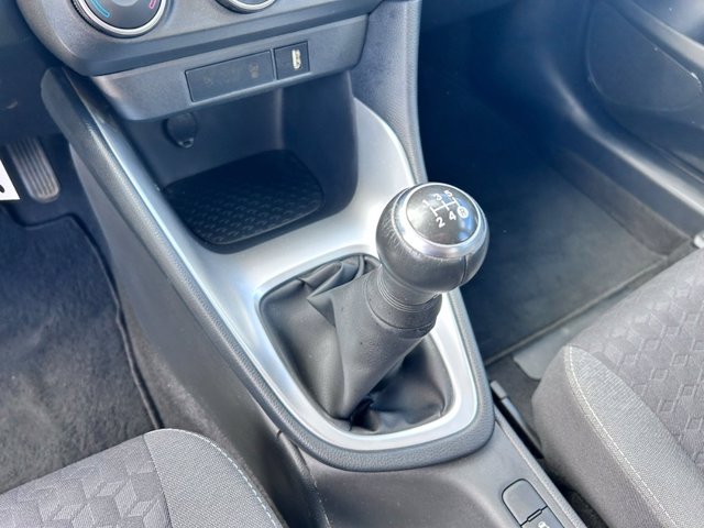 TOYOTA Yaris 1.0 trend