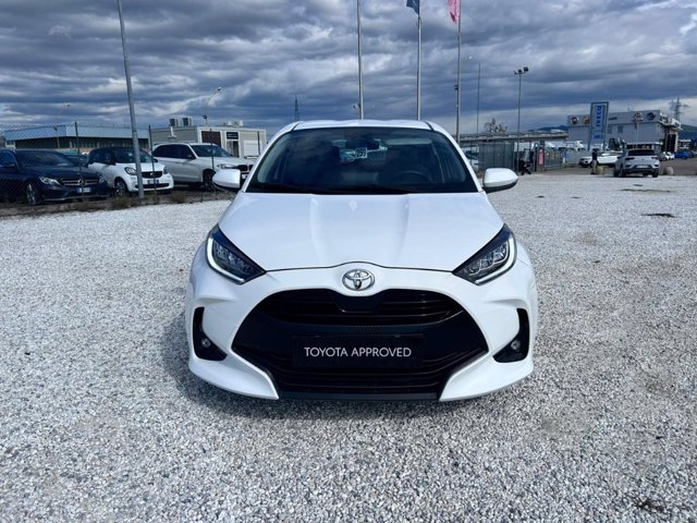 TOYOTA Yaris 1.0 trend