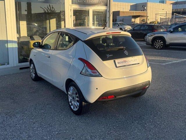 LANCIA Ypsilon 1.2 69 CV 5 porte Silver