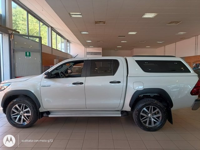 TOYOTA Hilux 2.4 D-4D 4WD 4 porte Double Cab Executive
