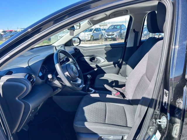 TOYOTA Yaris 1.0 active