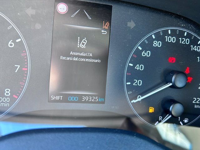 TOYOTA Yaris 1.0 active