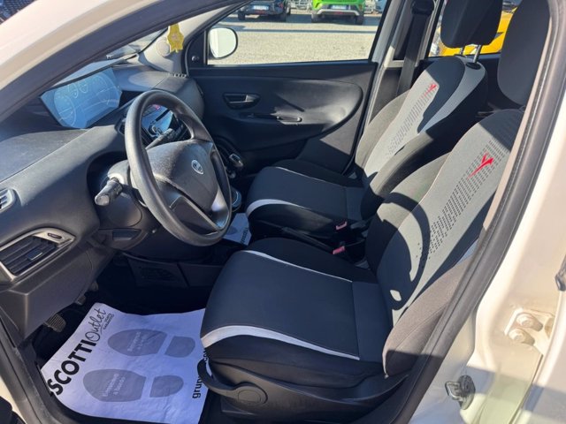 LANCIA Ypsilon 1.2 69 CV 5 porte Gold
