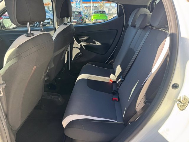 LANCIA Ypsilon 1.2 69 CV 5 porte Gold