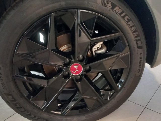 DS DS4 E-TENSE 225 Performance Line+