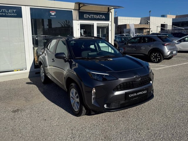 TOYOTA Yaris cross 1.5h active fwd 115cv e-cvt