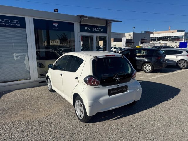 TOYOTA Aygo 5p 1.0 now connect