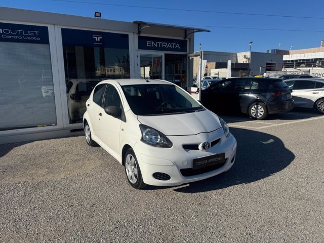 TOYOTA Aygo 5p 1.0 now connect