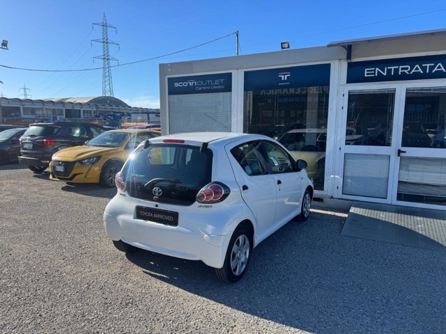 TOYOTA Aygo 5p 1.0 now connect