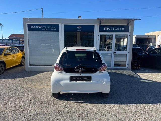 TOYOTA Aygo 5p 1.0 now connect