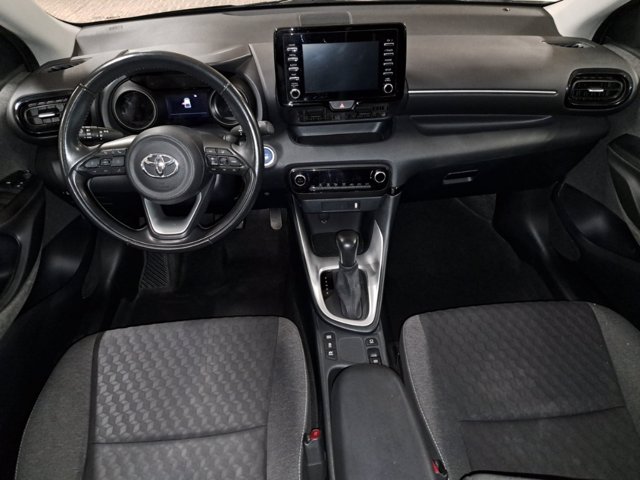 TOYOTA Yaris 1.5h trend