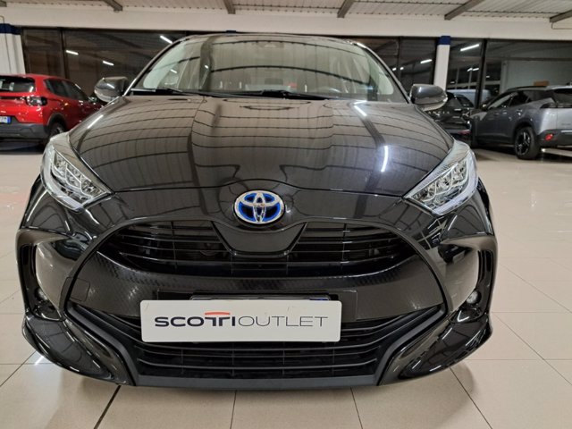TOYOTA Yaris 1.5h trend