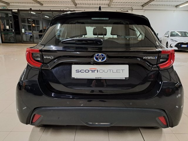 TOYOTA Yaris 1.5h trend