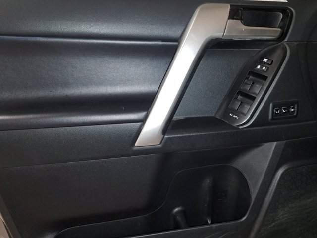 TOYOTA Land cruiser 5p 2.8 d-4d executive auto