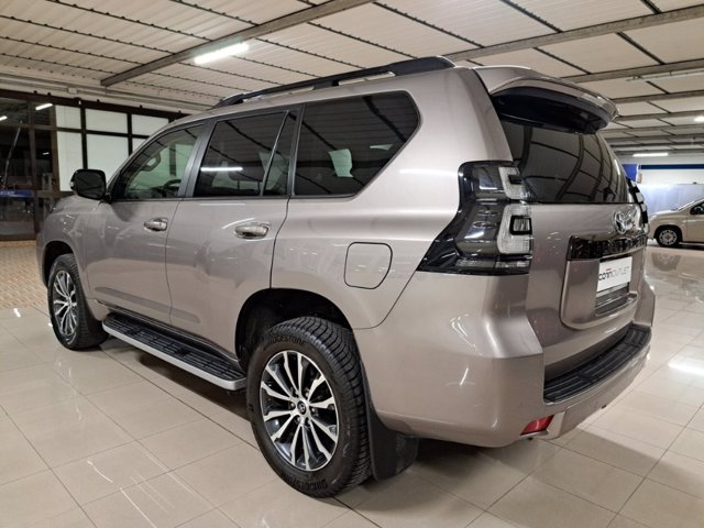 TOYOTA Land cruiser 5p 2.8 d-4d executive auto