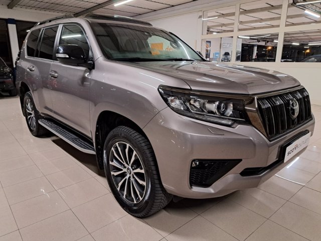 TOYOTA Land cruiser 5p 2.8 d-4d executive auto