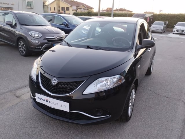 LANCIA Ypsilon 1.2 silver 69cv