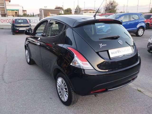 LANCIA Ypsilon 1.2 silver 69cv