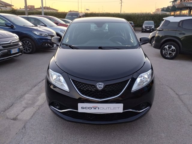 LANCIA Ypsilon 1.2 silver 69cv
